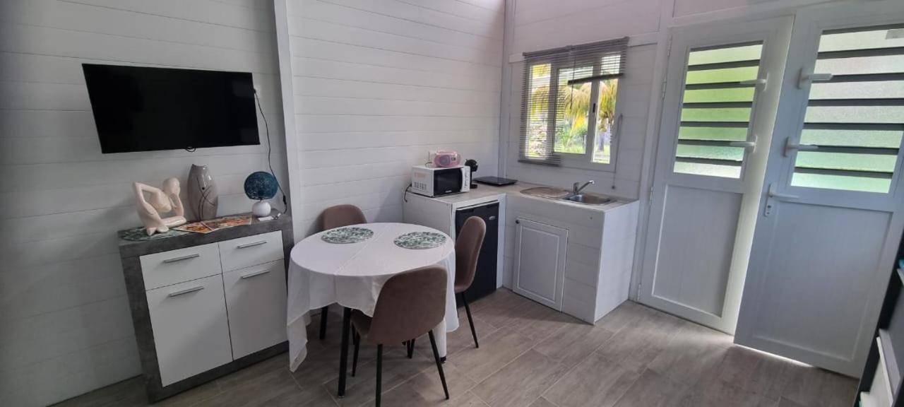 Studio 57 Bed & Breakfast Capesterre-Belle-Eau Exterior photo